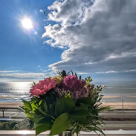 Face - Tyra Ла-Боль-Эскублак